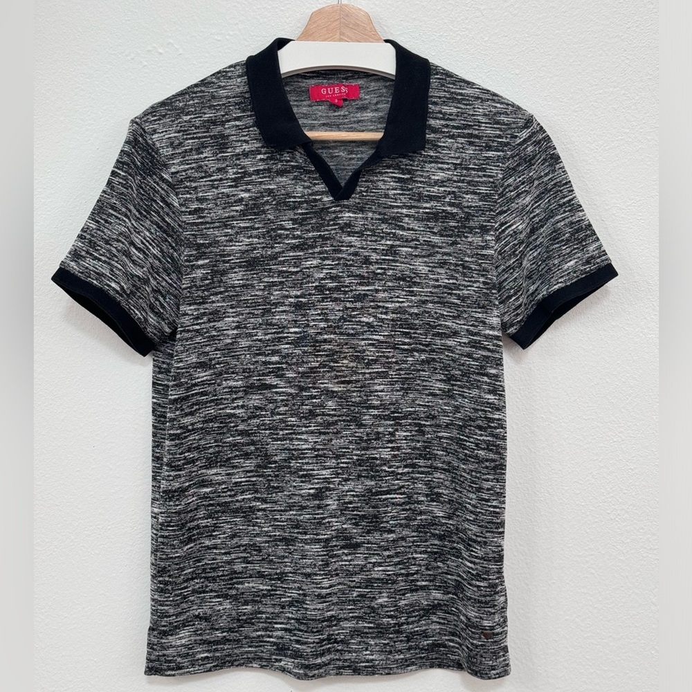 Guess T-shirt with Collar